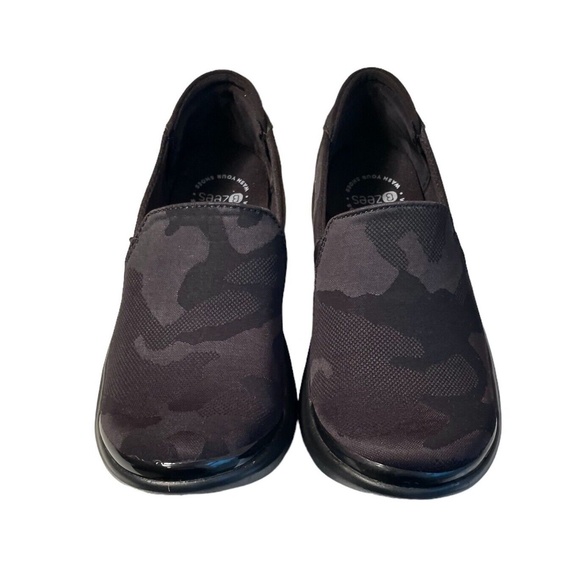 Bzees Womens Size 6 Jitterbug Black Slip On Shoes - Picture 2 of 9